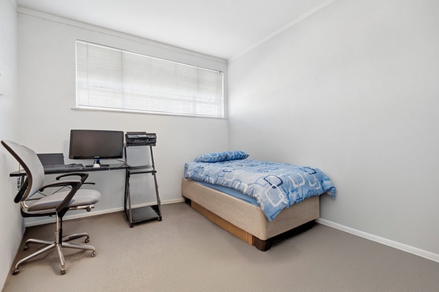 2 Bedroom Property for Sale in Green Point Western Cape